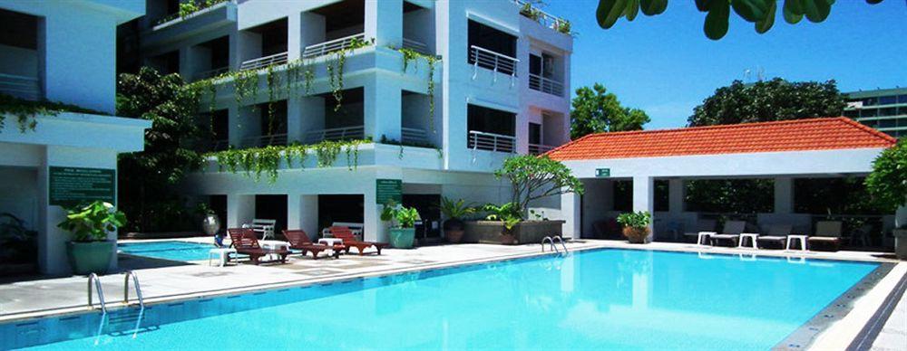 Abricole At Pattaya Hill Lejlighed Eksteriør billede