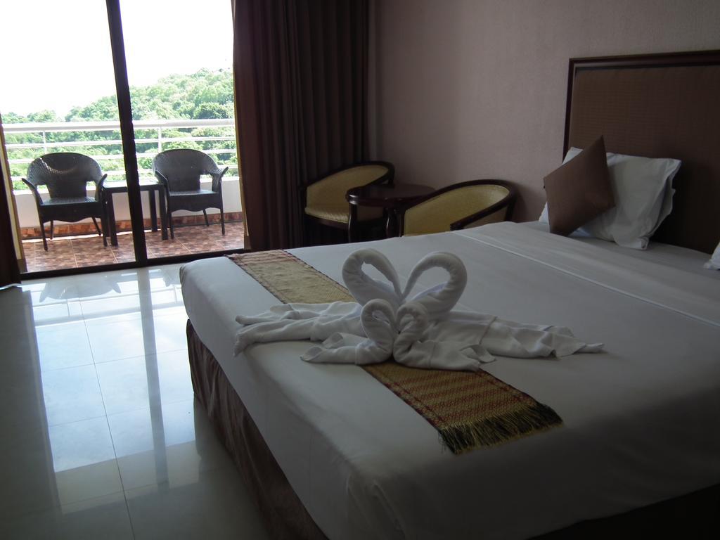 Abricole At Pattaya Hill Lejlighed Eksteriør billede