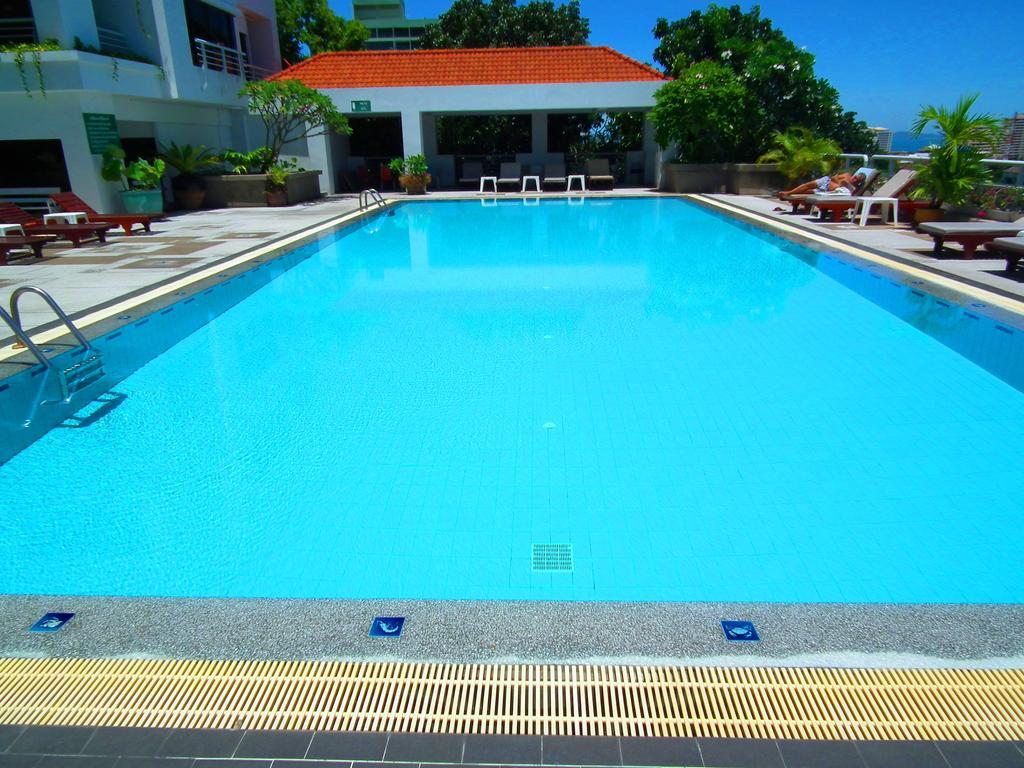 Abricole At Pattaya Hill Lejlighed Eksteriør billede