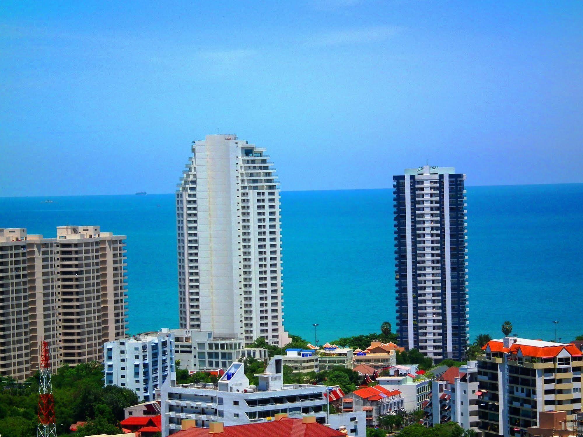 Abricole At Pattaya Hill Lejlighed Eksteriør billede